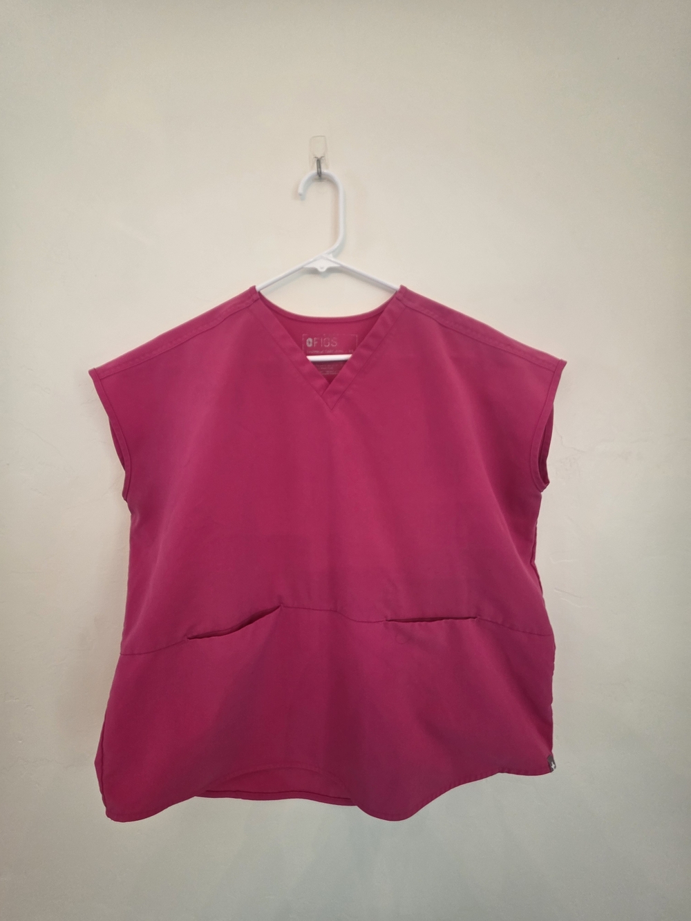 FIGS Women's V-Neck Scrub Top With  Straigh Pants Set In Fuchsia Pink / XS